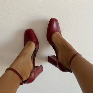 BURGUNDY ZARA MARY JANE PUMPS SZ 40 US SZ 9